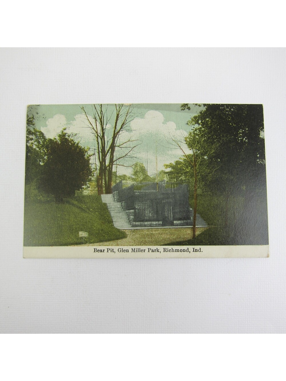 Antique Richmond Indiana Postcard Glen Miller Park Bear Pit UNPOSTED
